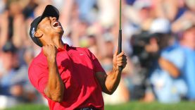 9 úderov, ktoré urobili z Tigera Woodsa legendu golfu